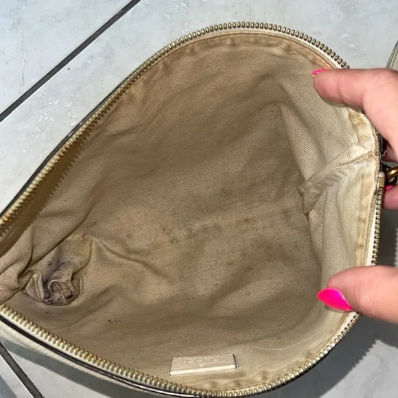 GUCCI BAG! - Picture 12 of 13